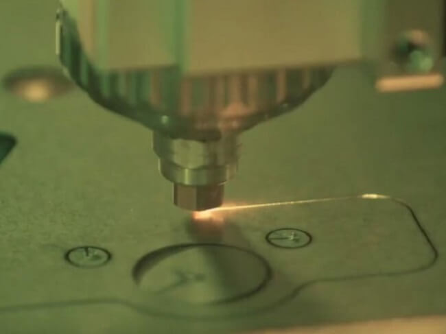 nhiều yếu tố quyết định đến tốc độ cắt laser kim loại tấm