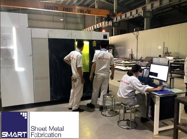 Gia công cắt laser CO2 tại Smart Việt Nam