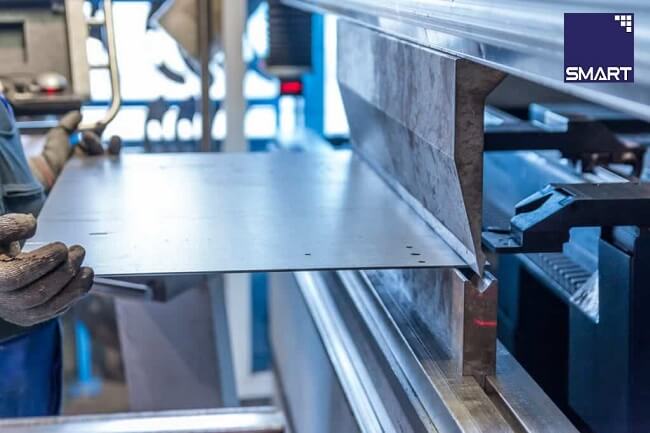 Máy chấn dập là một trong những loại máy dập kim loại